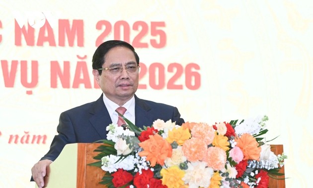 팜 민 찐 총리, 2025년 건설 분야 결산 회의 참석…6가지 돌파구 제시