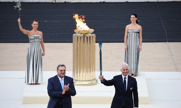 Италии вручили олимпийский огонь зимних игр 2026 года