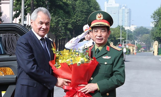 Министр обороны Вьетнама принял  секретаря Совета безопасности России