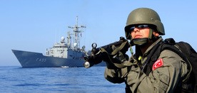 NATO extends anti-piracy mission off Somalia coast 