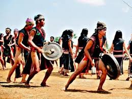 Echoes of Central Highlands gongs welcome new spring 