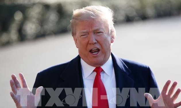 US President seeks 100 billion USD tariff on Chinese imports