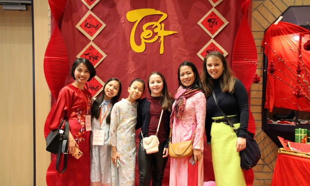 Người Việt tại Đức đón Xuân, nhớ về nguồn cội