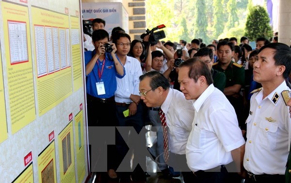 Exhibit on Vietnam’s Hoang Sa and Truong Sa archipelagoes in Binh Thuan province