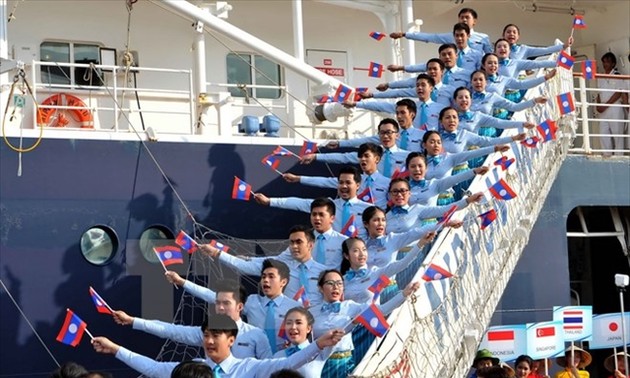 Ship for Southeast Asian and Japanese Youth Program leaves Vietnam