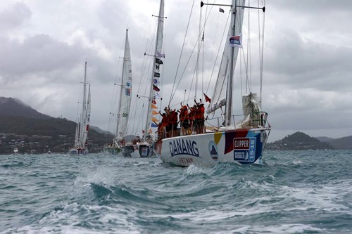 Clipper Yatch Race team leaves Vietnam 