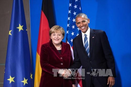 US President Obama phones German Chancellor before leaving White House 