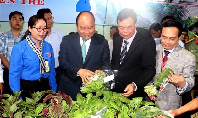 Prime Minister urges Ben Tre province to promote start-ups