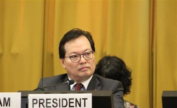 Vietnam calls for efforts to end nuclear arms race