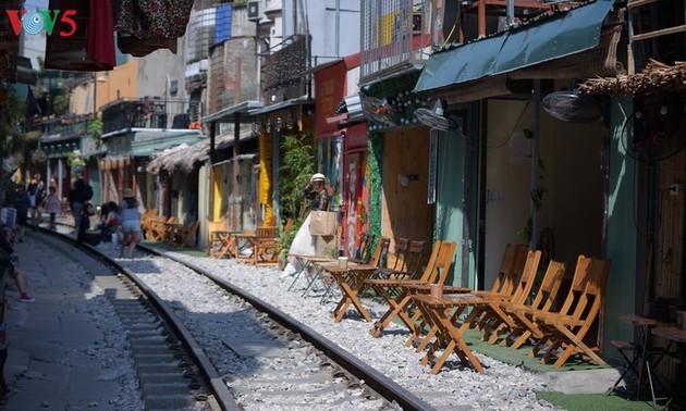 Unique railway café in Hanoi