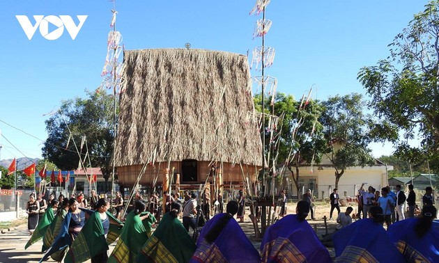 Rong house restored to preserve Xo Dang culture 