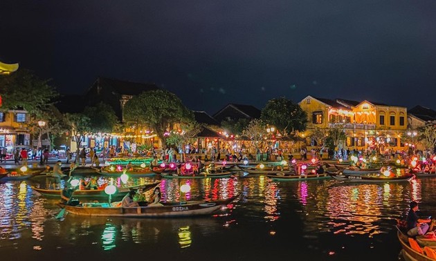 Top 10 domestic destinations loved by Vietnamese for Valentine's Day