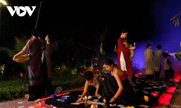 Fashion show recreates “Ying Yang market” in Can Tho