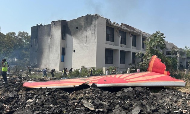 World leaders send messages of condolences to India for airplane crash