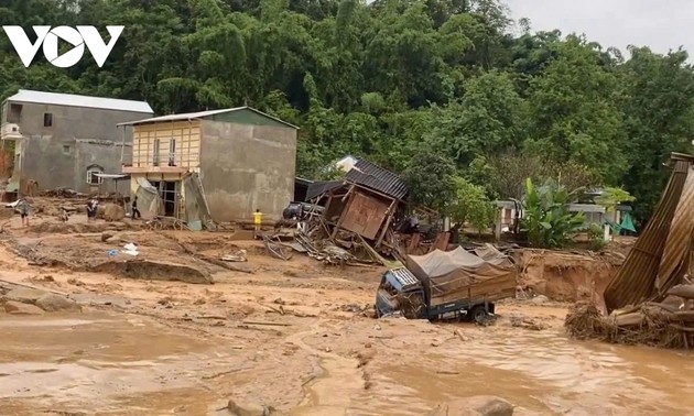Heavy rain and floods leave 3 dead and 3 missing