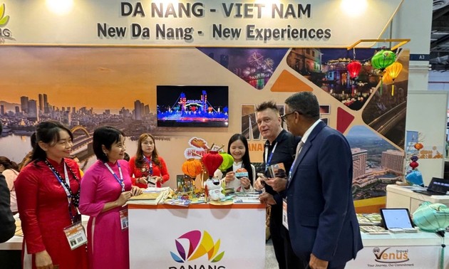 Da Nang showcases its tourism products and services in Singapore