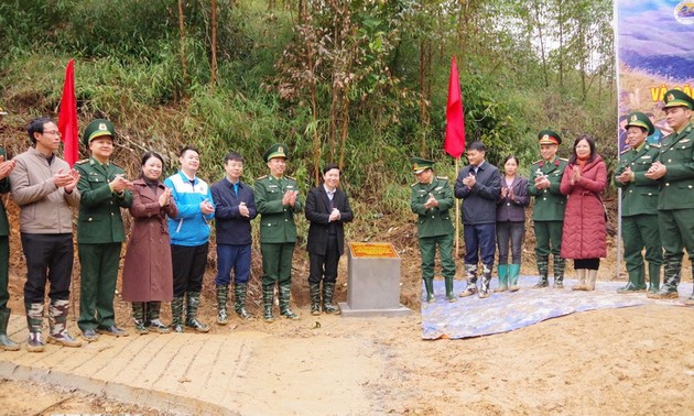 Road to border marker No 1146/1 inaugurated in Lang Son