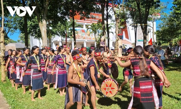 Central Highlands folk dances find new life