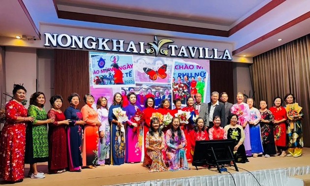 Ông Đinh Khắc Cử: chung sức cùng quê hương, gìn giữ văn hóa nơi xa xứ