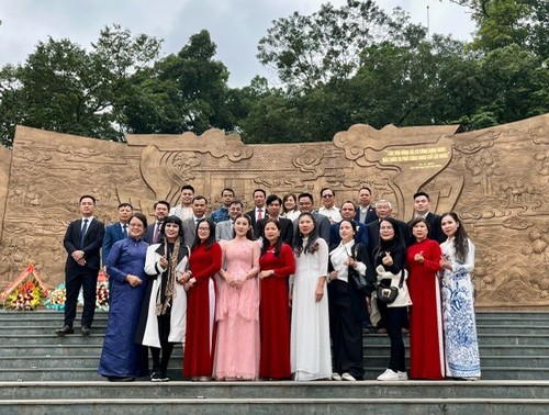 Kiều bào với cội nguồn