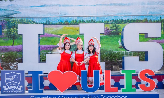 От учебных аудиторий к международному сотрудничеству: 70 лет Факультета русского языка и русской культуры