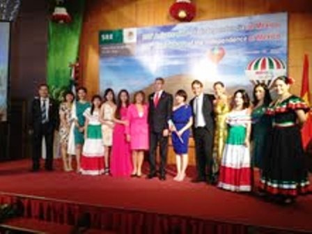 Mexicanos en Vietnam celebran Día Nacional