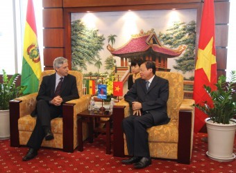 Vietnam cooperará con Bolivia en exploración y explotación de energéticos