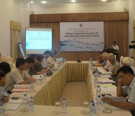 Seminario sobre la reserva de agua mineral en Vietnam