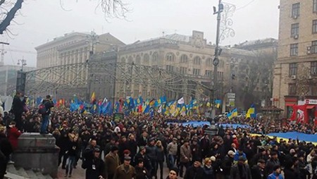 Protestan en Ucrania contra la renuncia al acuerdo con la Unión Europea