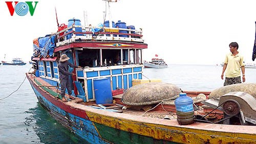 Pescadores de Quang Ngai protegen soberanía vietnamita