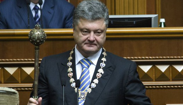 Petro Poroshenko investido presidente de Ucrania