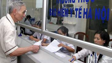 Ajustes de la Ley de Seguro Médico de Vietnam dan más beneficios a los pobres