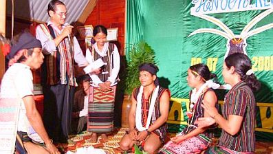 Boda tradicional de los M´Nong