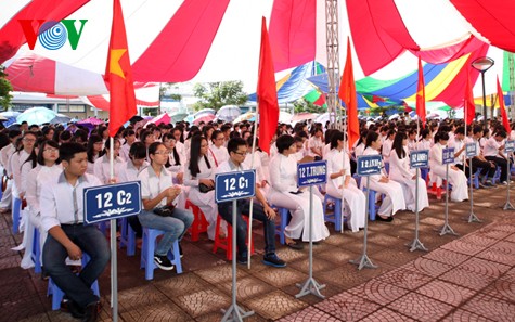 Inicia Vietnam curso académico 2014-2015