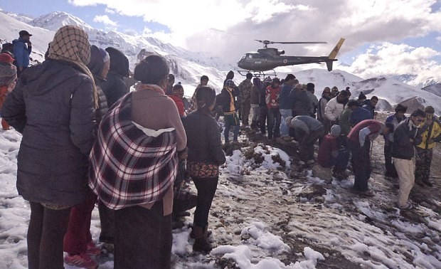 Un vietnamita muere en tormenta de nieve del Himalaya