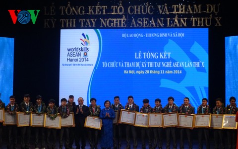 Celebran ceremonia de chequeo del décimo concurso de habilidades profesionales de ASEAN