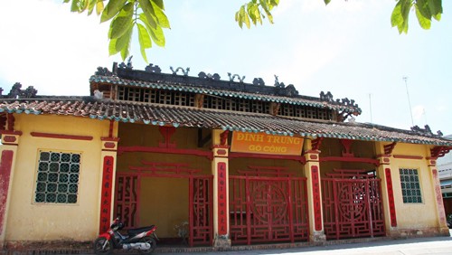 Barrio antiguo Go Cong y la huella de hombres que roturaron el delta del Mekong