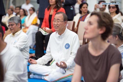 Celebran primer Día Internacional de Yoga  