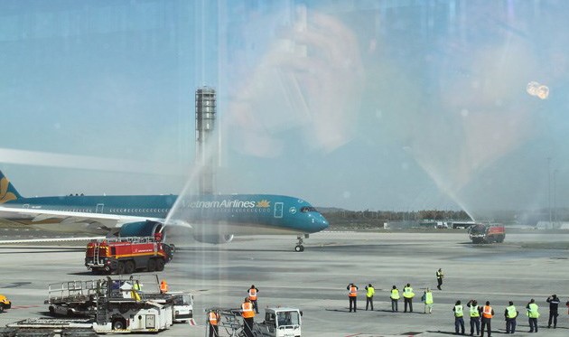 Vietnam Airlines inicia vuelos con el avión A 350 en la ruta Hanoi/Ciudad Ho Chi Minh- París