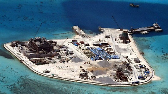 Comunidad internacional rechaza instalación china de misiles en isla disputada