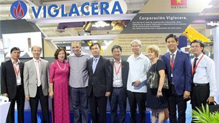 Productos de empresa vietnamita atraen visitantes internacionales en feria cubana de construcción