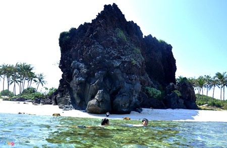 Increíble patrimonio geológico en la isla de Ly Son