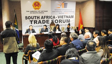 Vietnam y Sudáfrica promueven cooperación en transporte marítimo