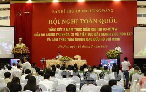 Verifican el estudio y seguimiento del ejemplo moral del presidente Ho Chi Minh