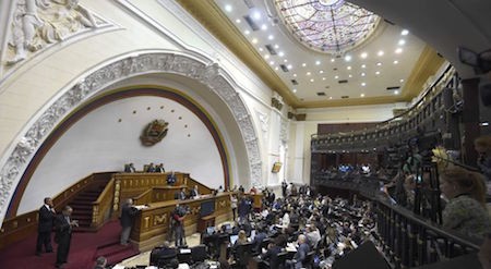 Parlamento venezolano rechaza el estado de excepción propuesto por Nicolás Maduro