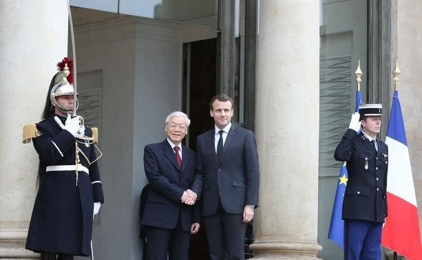 Visita a Francia del líder partidista vietnamita acapara atención de la prensa local