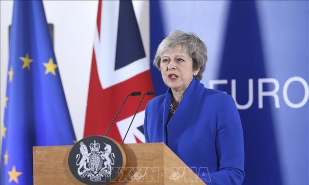 May augura desastre si se desaprueba el acuerdo del Brexit