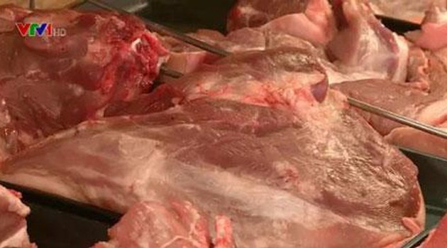 Instan a disminuir el precio de la carne de cerdo en Vietnam