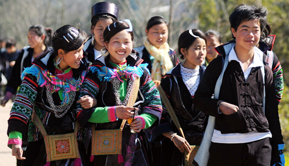 El vestuario de los Mong en Sapa