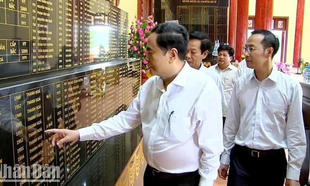 Recuerdan en Vietnam los sacrificios y méritos de los soldados caídos durante la guerra